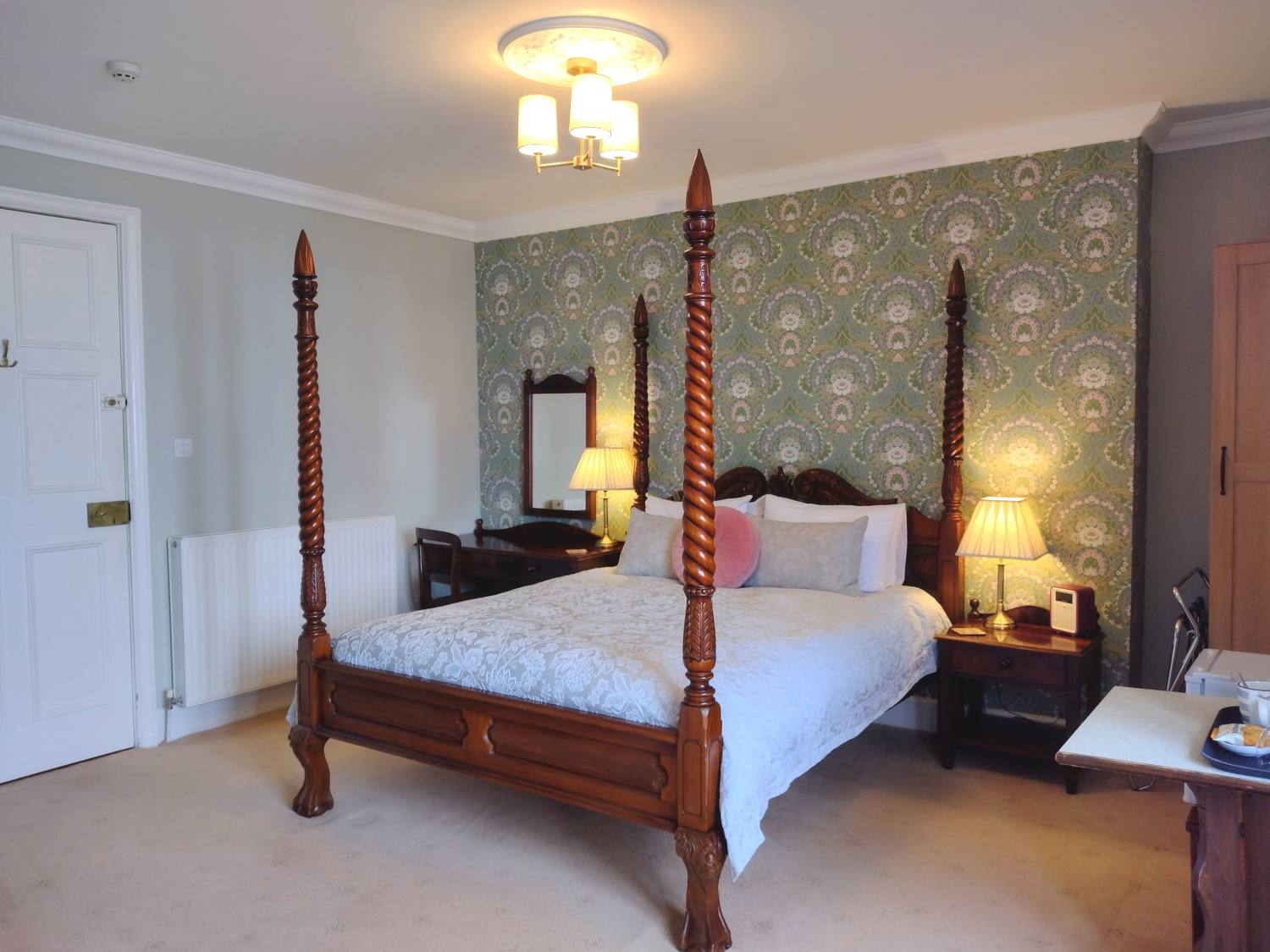 Four Poster Nest Bedroom